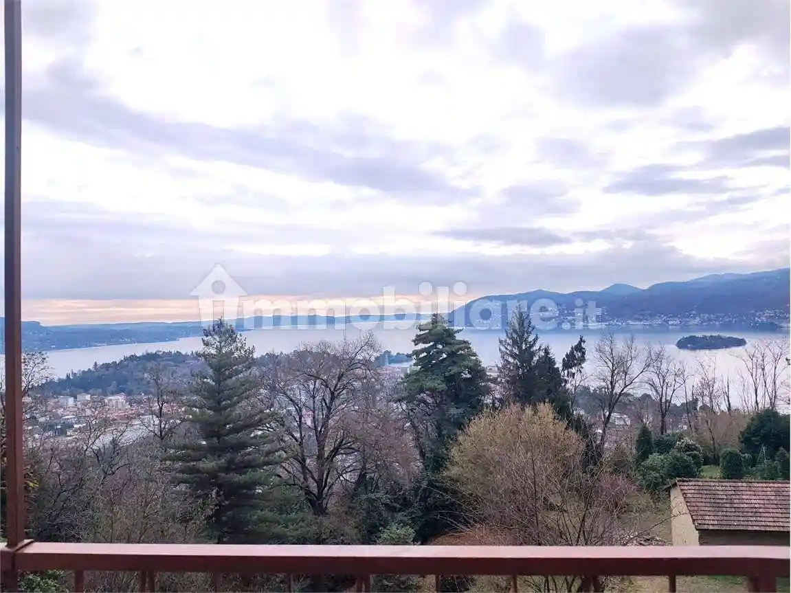 Casa indipendente in vendita a Verbania