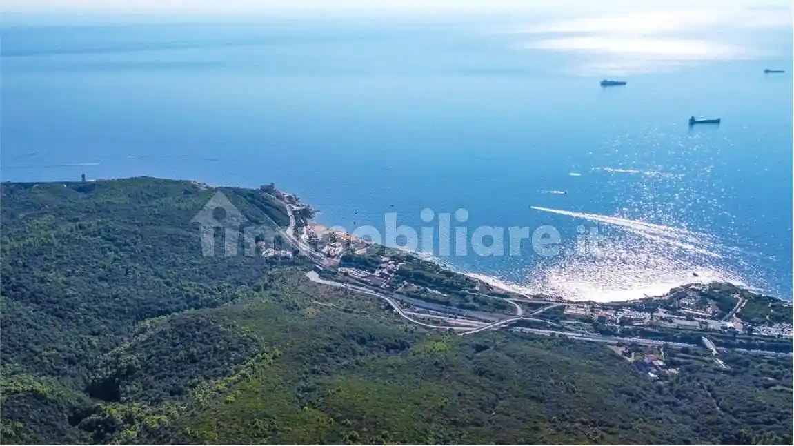 Villa in vendita a Livorno