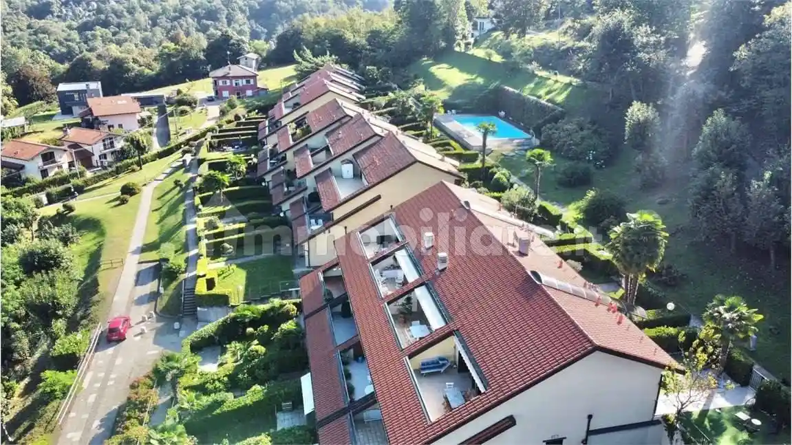 Appartamento in vendita a Brezzo di Bedero