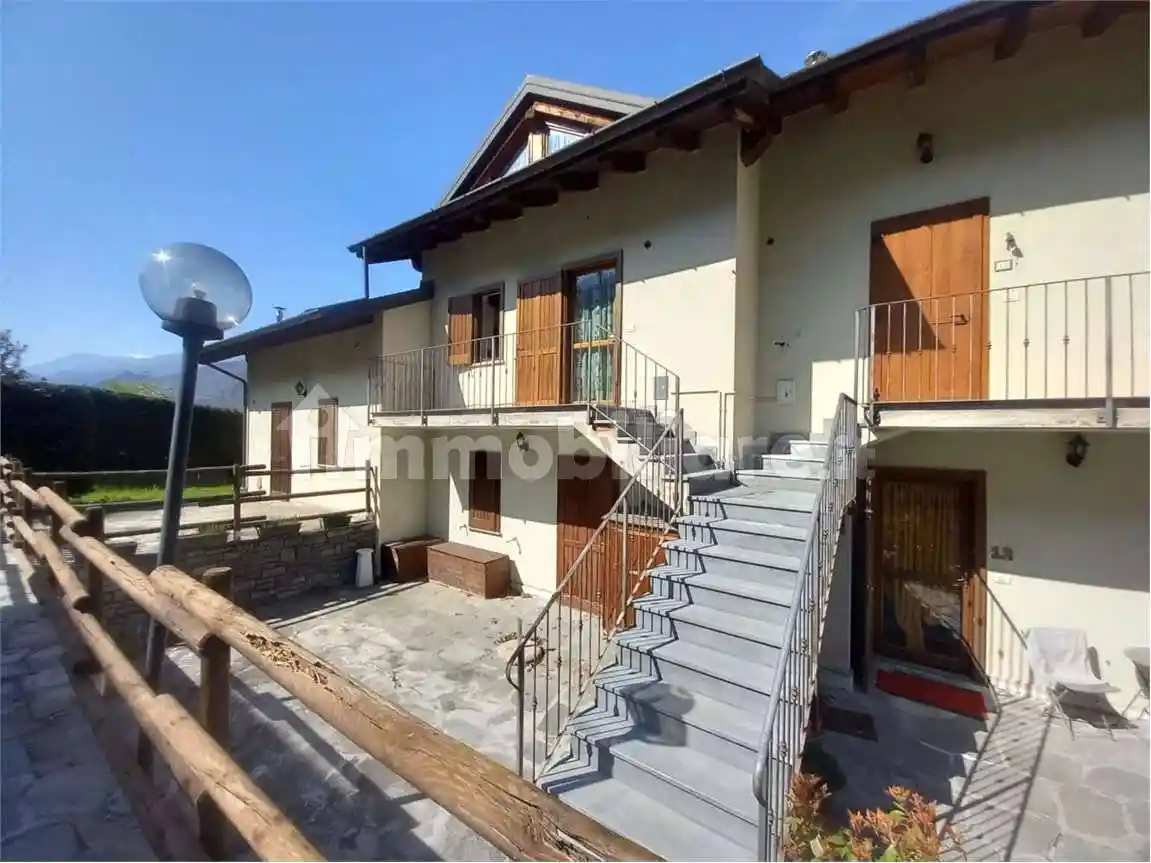 Villetta a schiera in vendita a Pontey