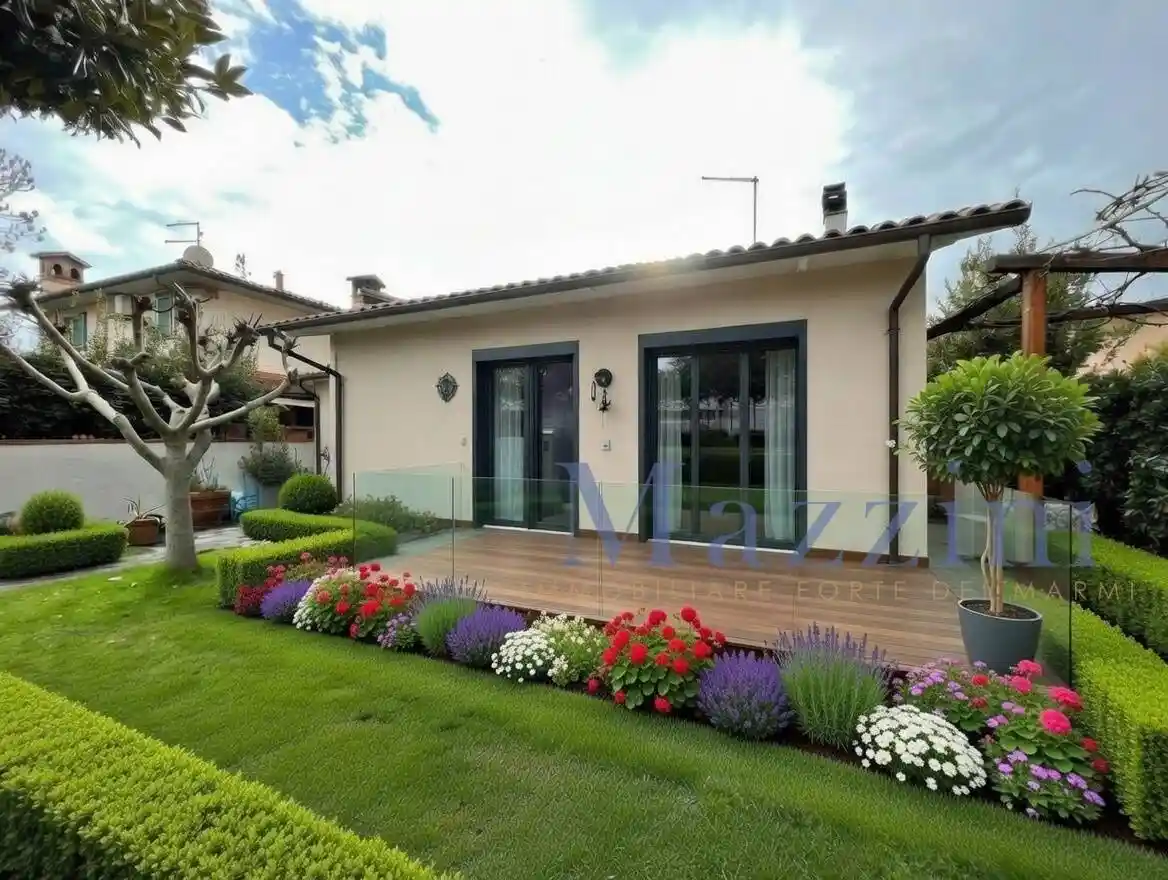 Casa indipendente in vendita a Forte dei Marmi
