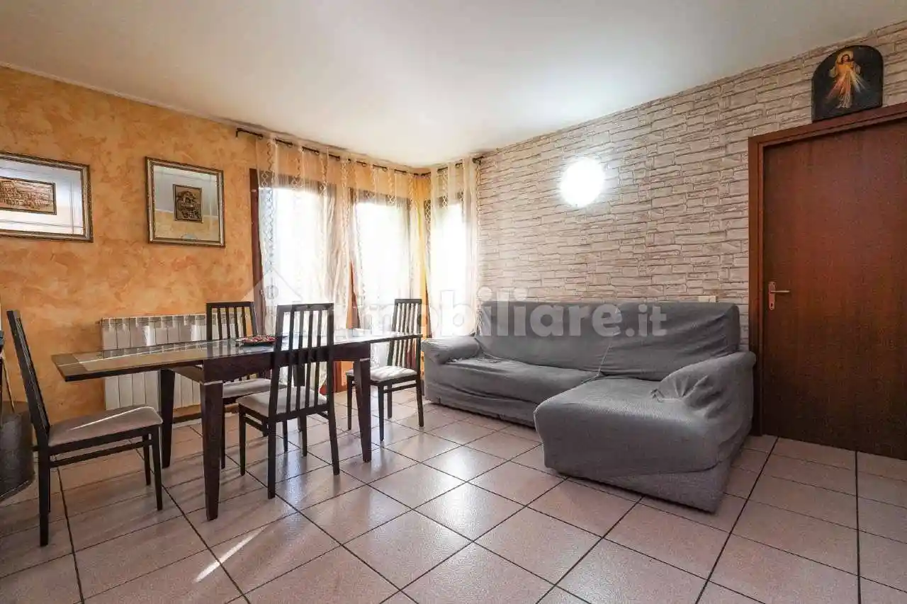 Appartamento in vendita a Terno d'Isola