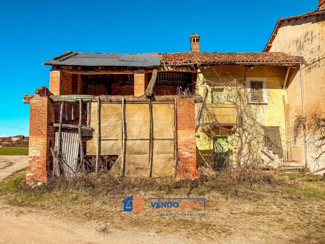 Rustico - Casale in vendita a Piozzo