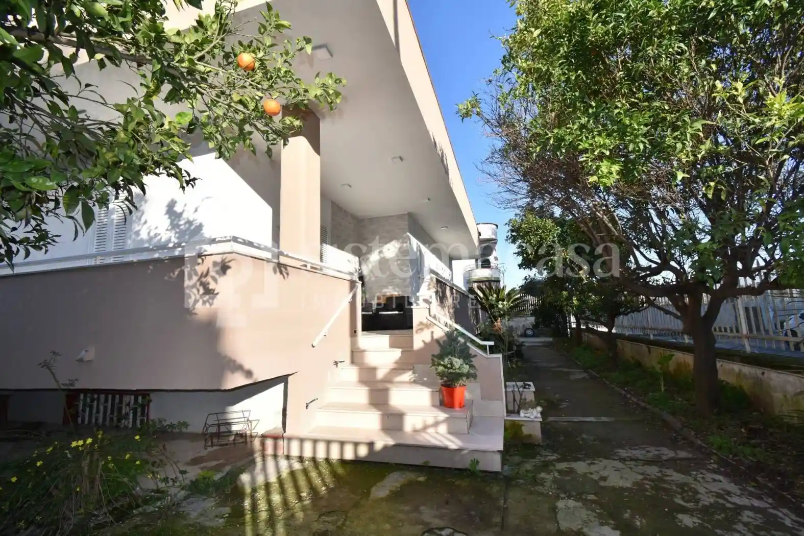 Villa in vendita a Castello di Cisterna