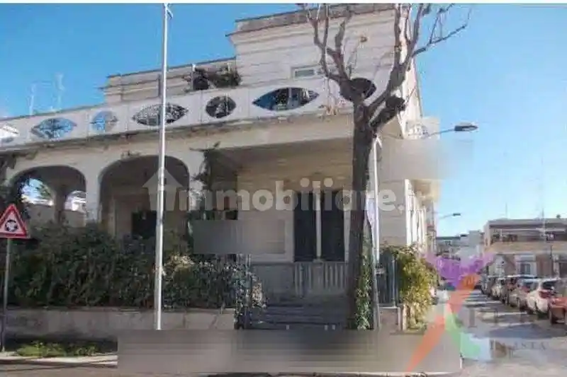 Casa indipendente in vendita a Bari