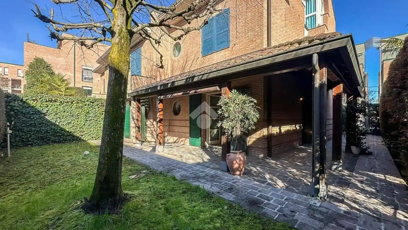 Villa in vendita a Carpi