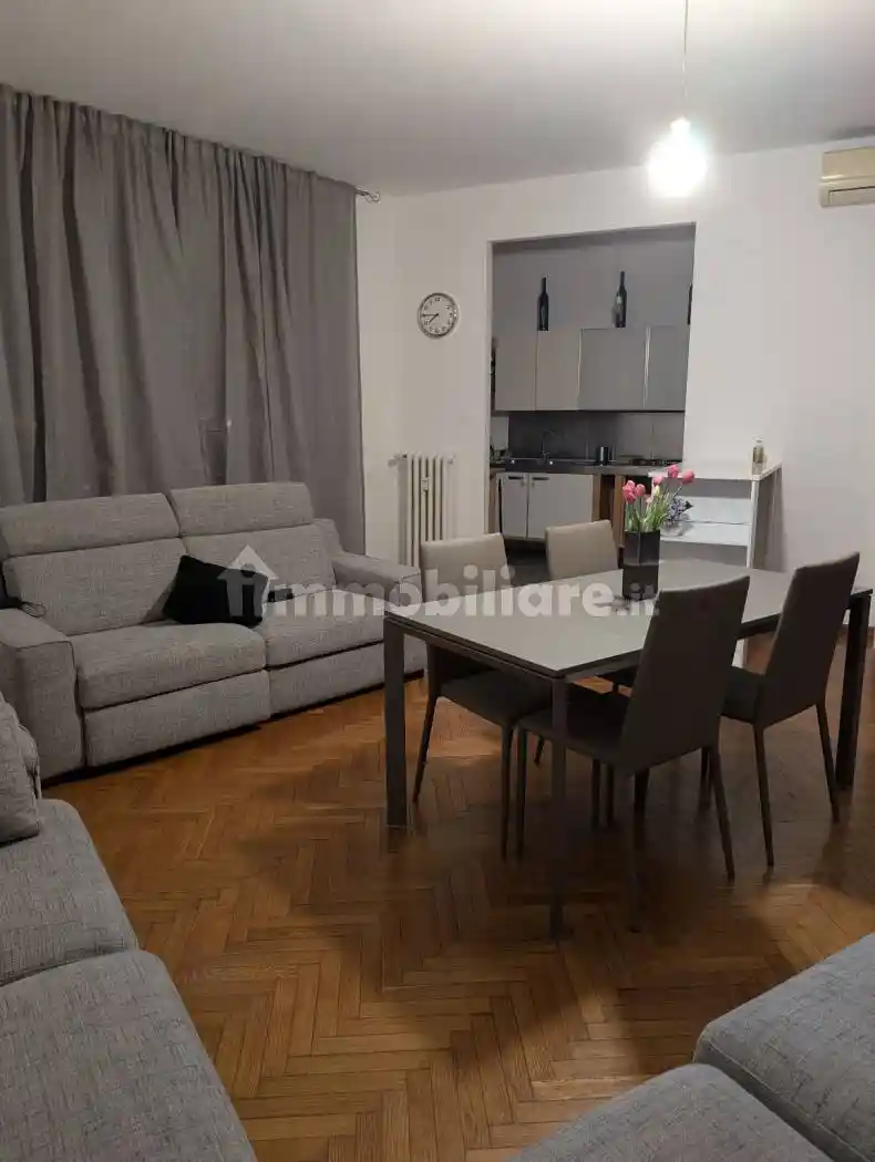 Appartamento in affitto a Parma