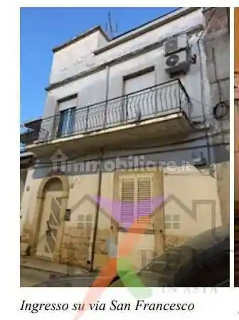 Casa indipendente in vendita a Cassano delle Murge
