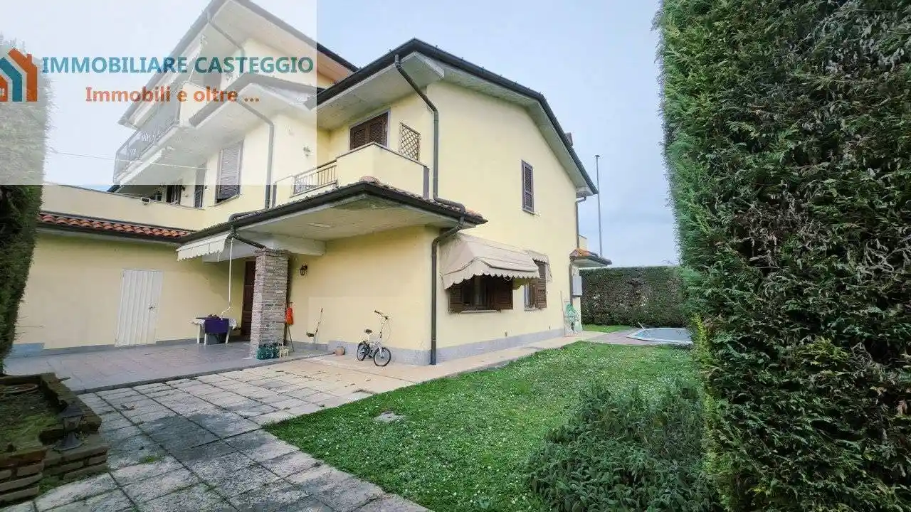 Appartamento in vendita a Bressana Bottarone