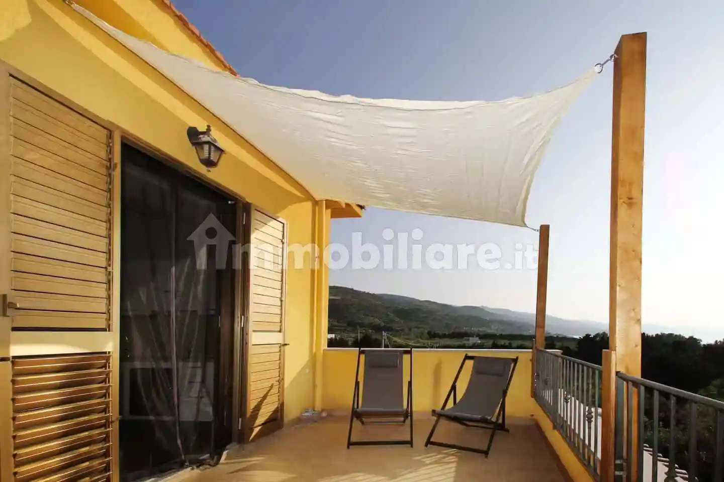 Appartamento in affitto a Caronia