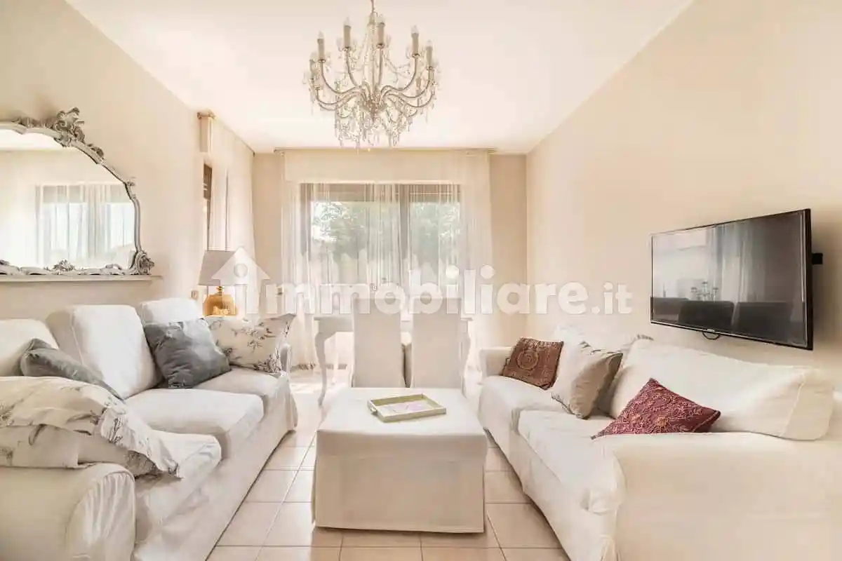 Appartamento in affitto a Luisago