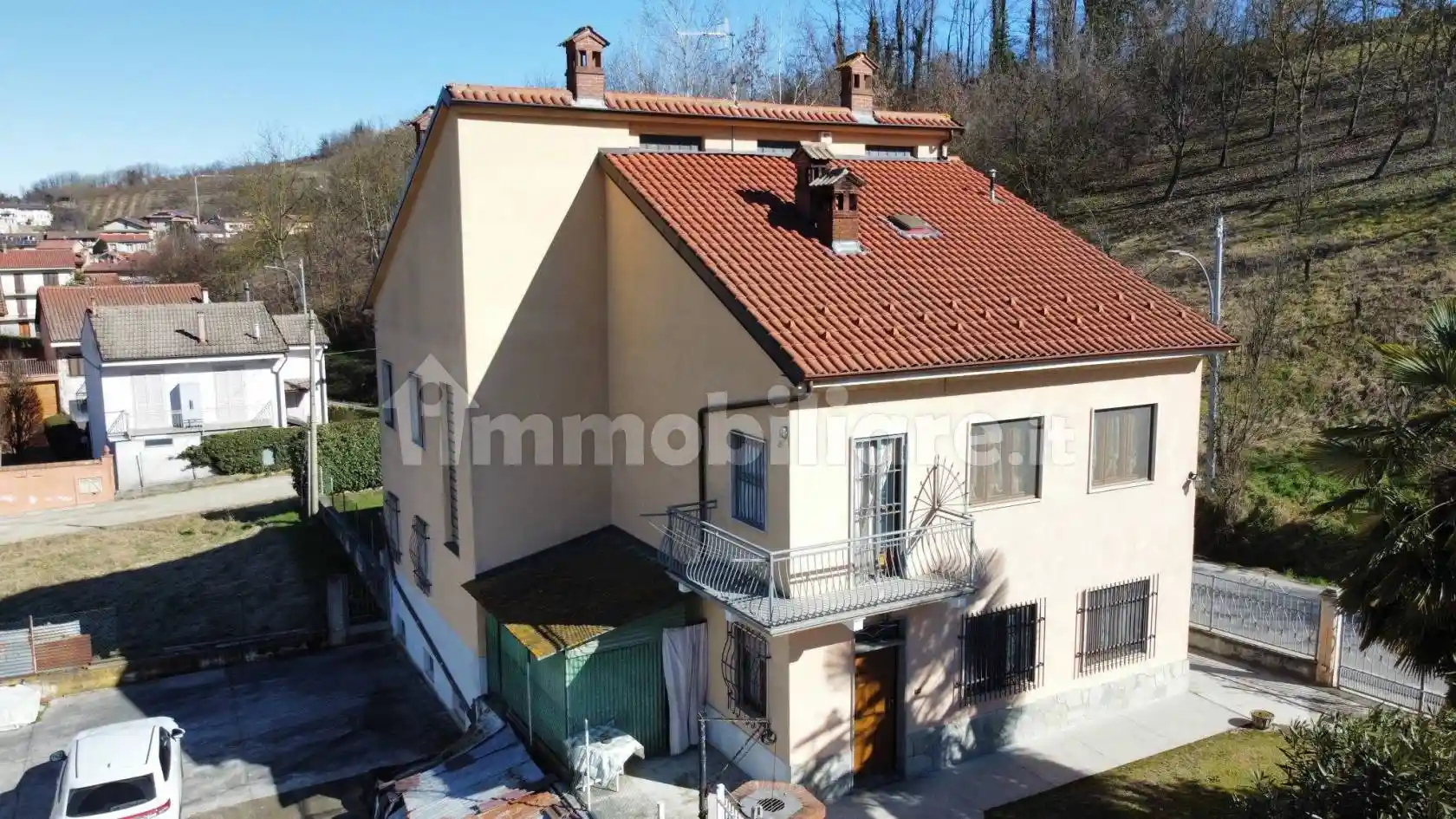 Villa in vendita a Cisterna d'Asti