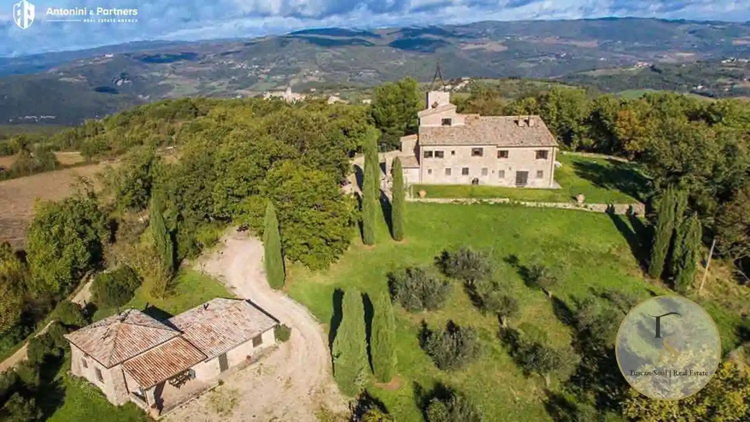 Villa in vendita a Baschi