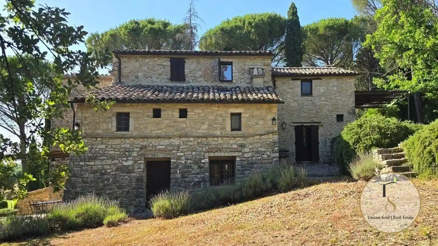 Villa in vendita a Baschi