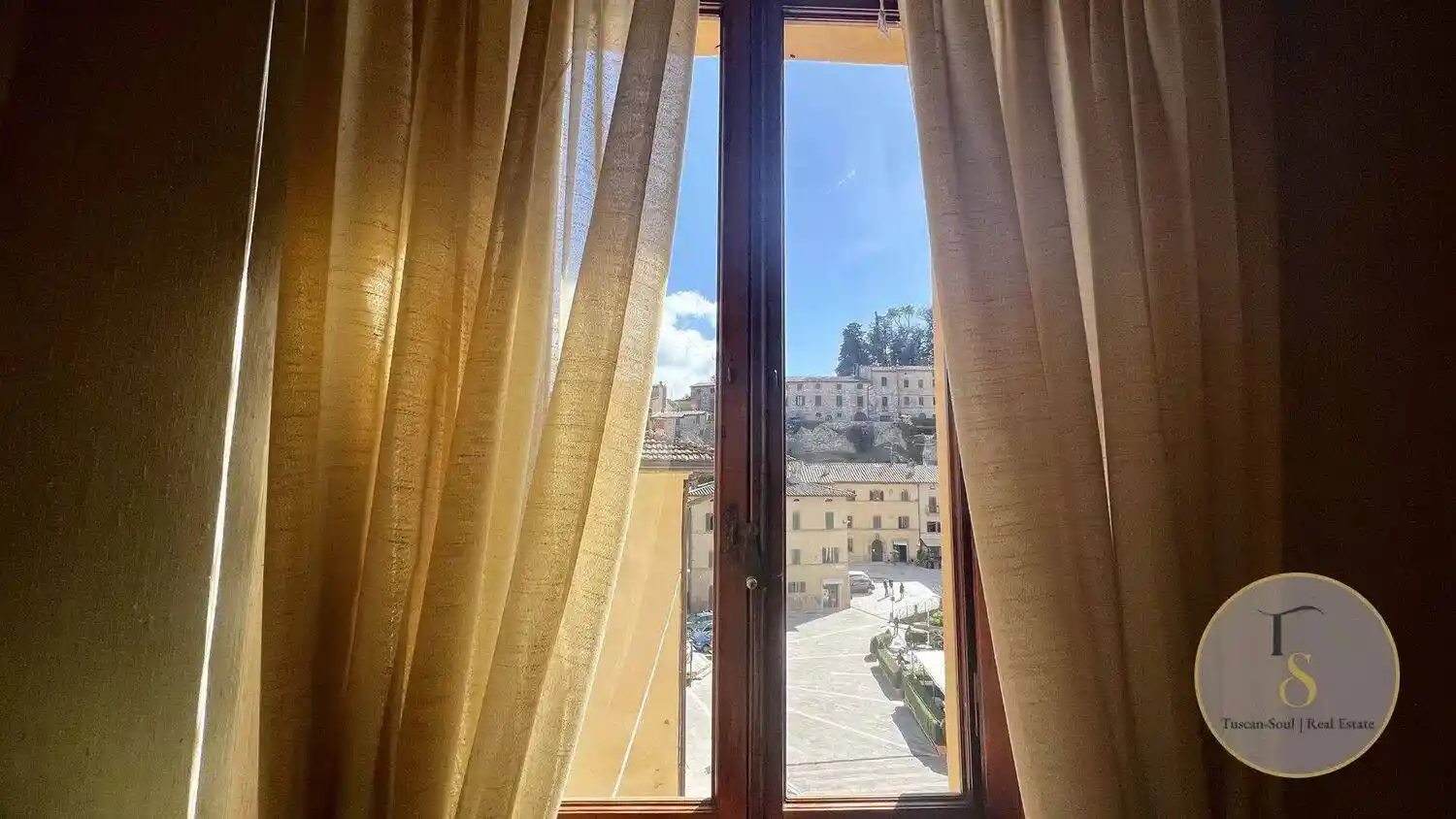 Appartamento in vendita a Cetona