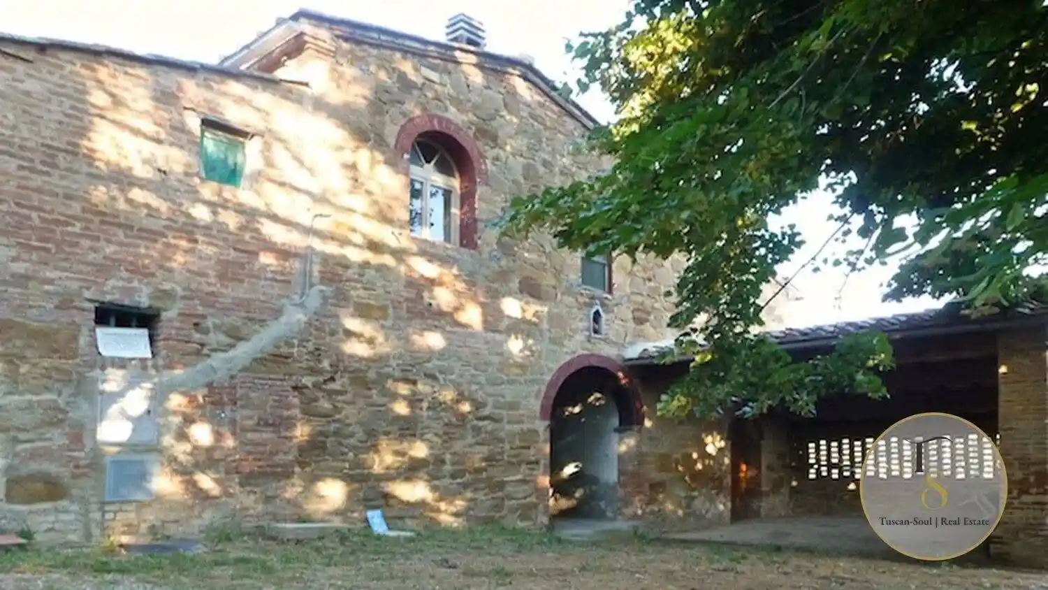 Villa in vendita a Asciano