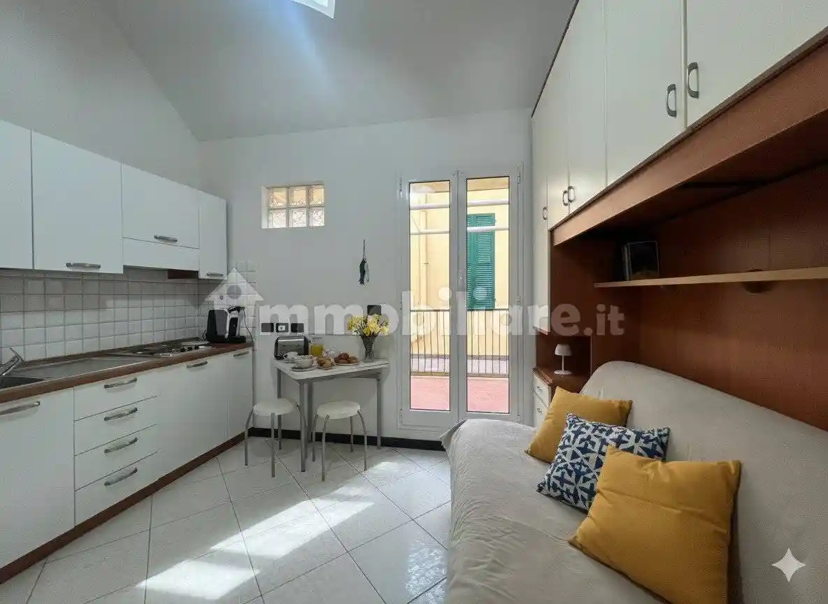 Appartamento in affitto a Alassio