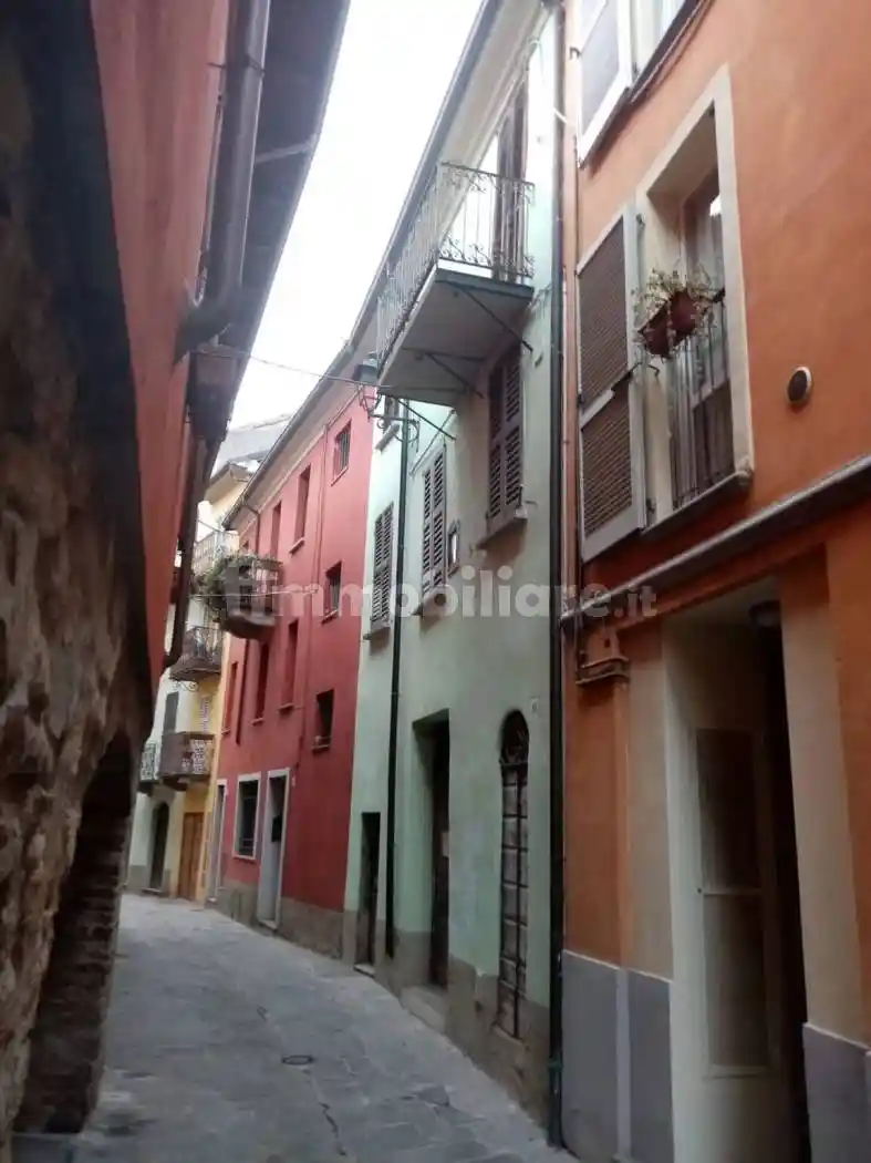 Villa in vendita a Varzi