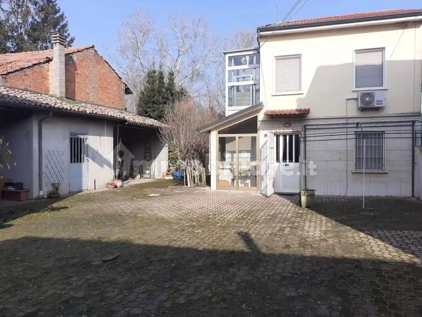 Villa in vendita a Cervesina