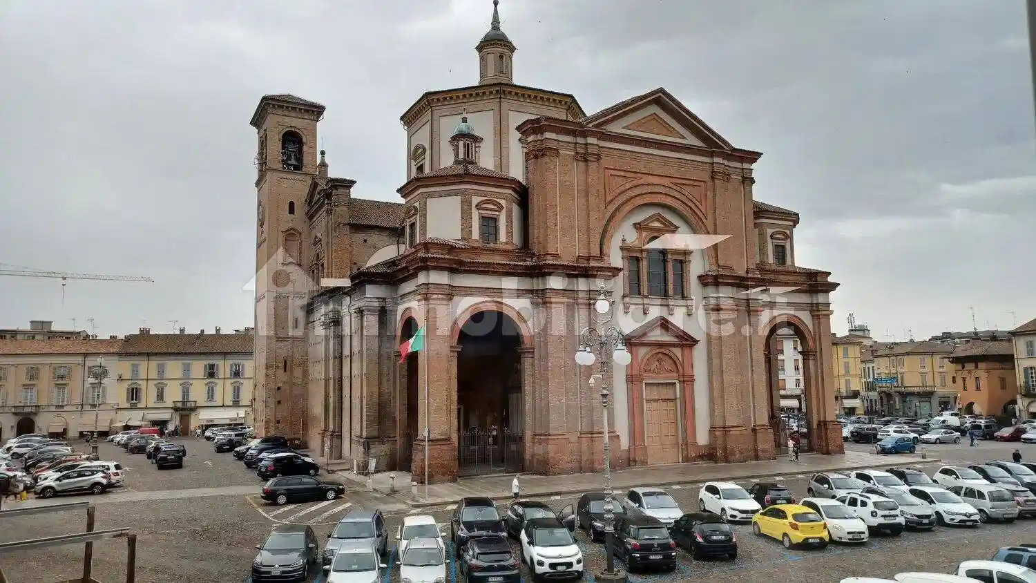 Appartamento in vendita a Voghera