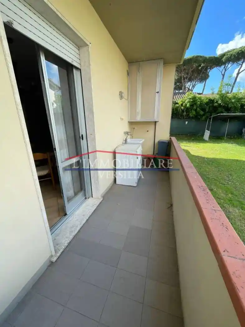 Appartamento in vendita a Montignoso