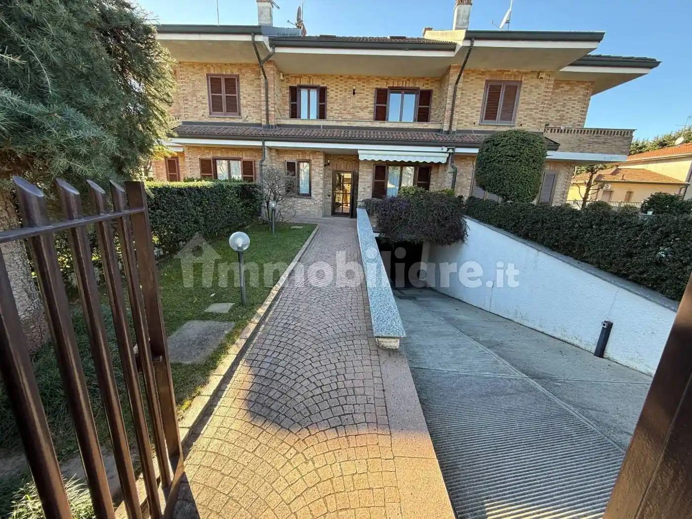 Villetta a schiera in vendita a Seregno