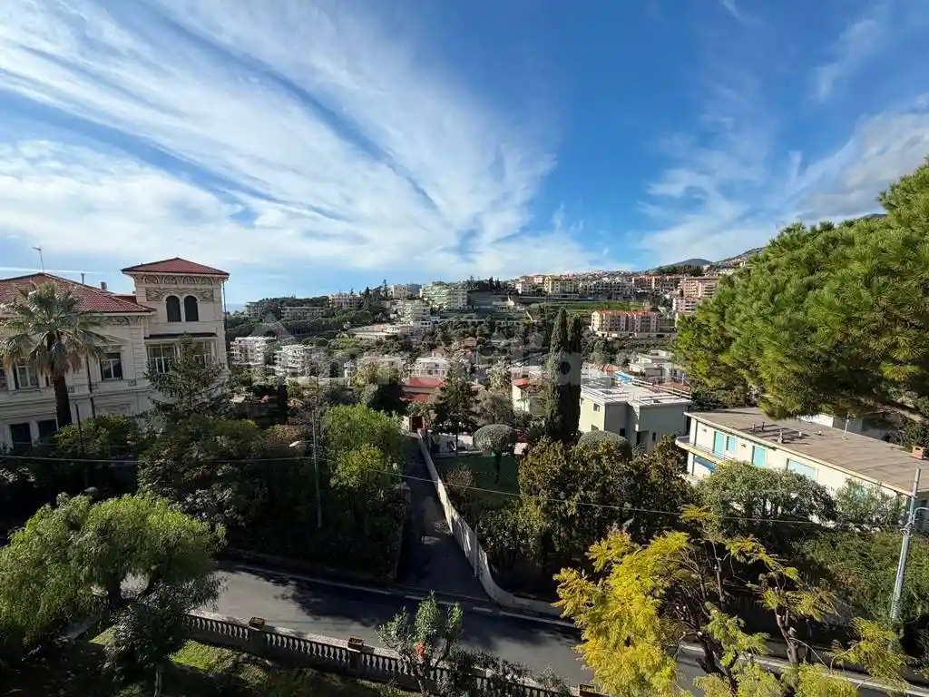 Appartamento in vendita a Sanremo