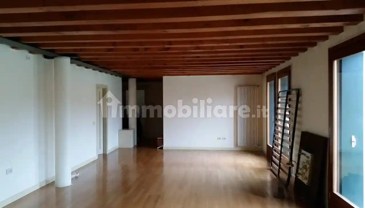 Appartamento in affitto a Bassano del Grappa