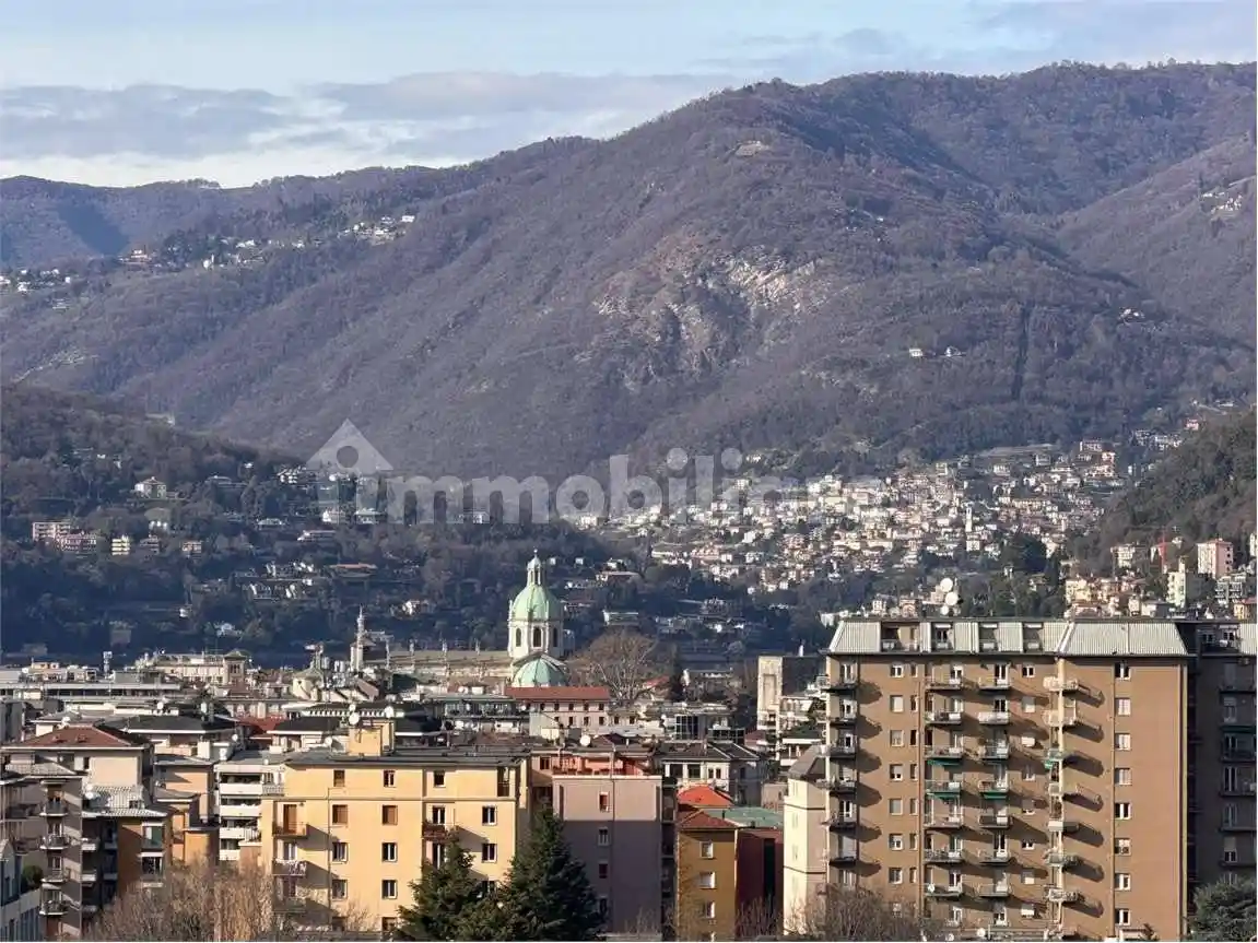 Appartamento in vendita a Como