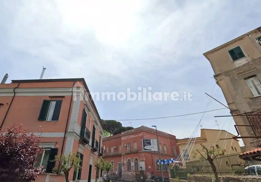 Appartamento in vendita a Napoli