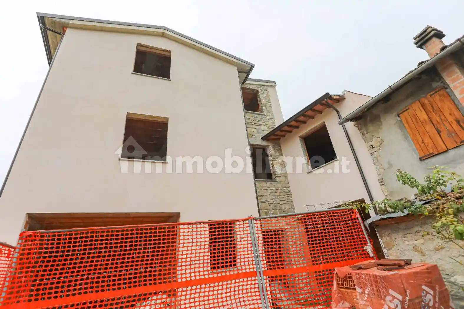 Villa in vendita a Bobbio