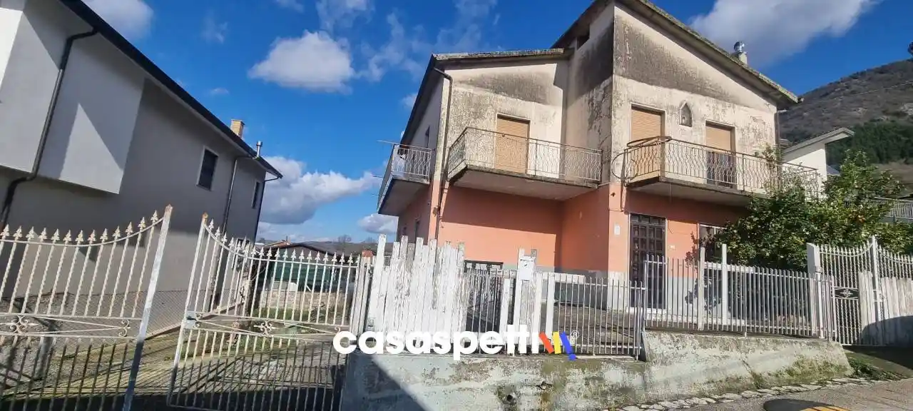 Villa in vendita a Santa Lucia di Serino