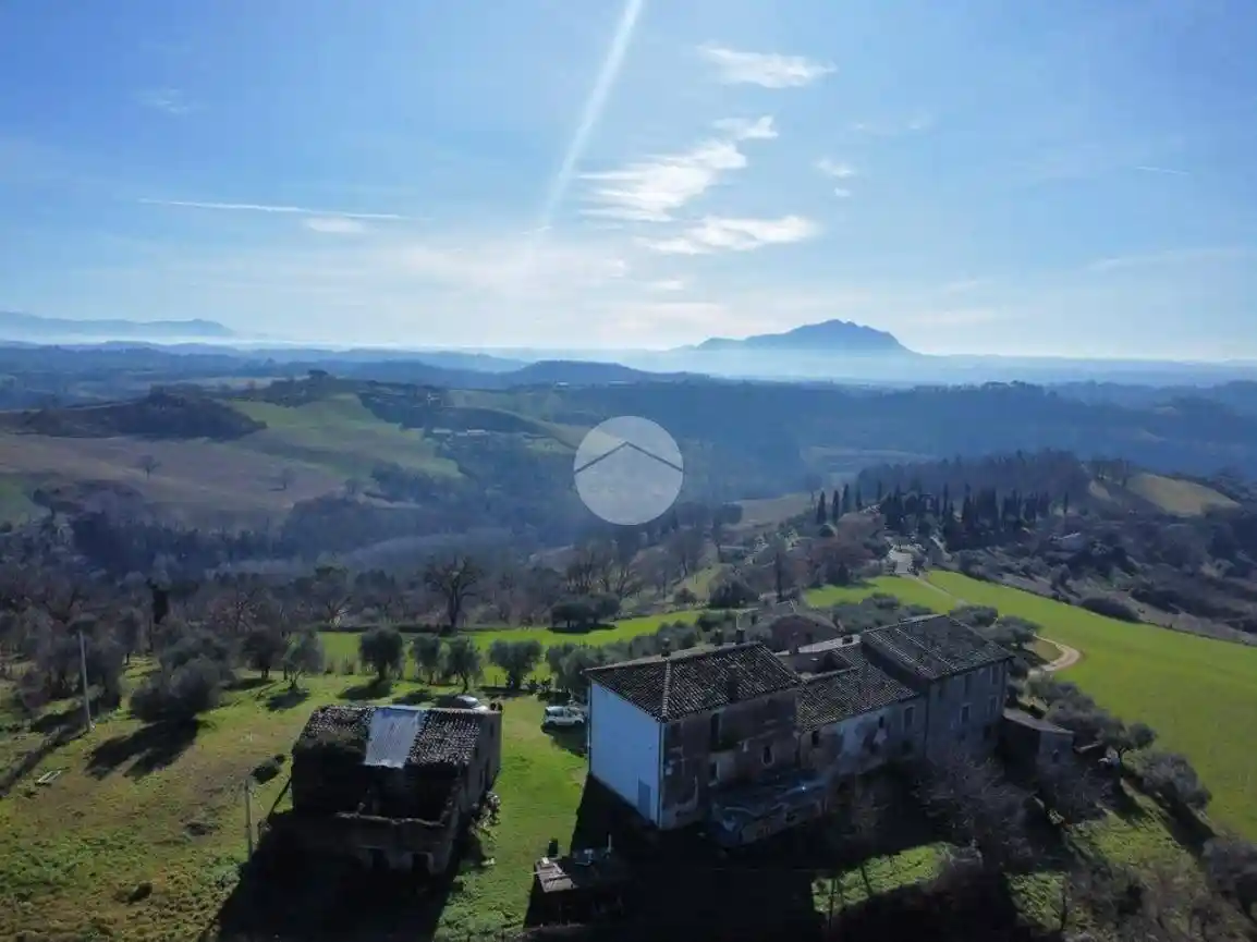 Rustico - Casale in vendita a Magliano Sabina