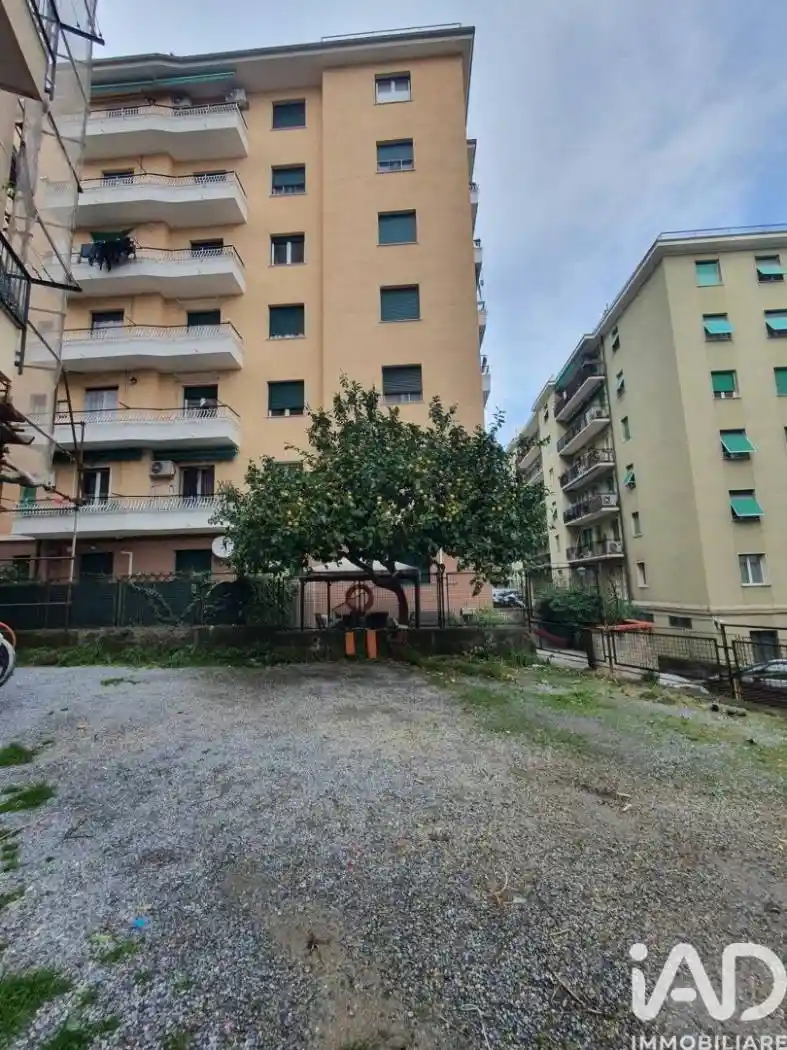 Appartamento in vendita a Genova