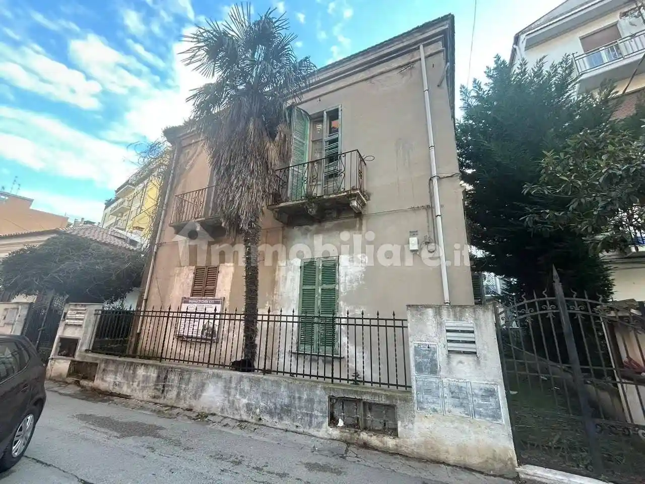 Palazzo - Edificio in vendita a Pescara