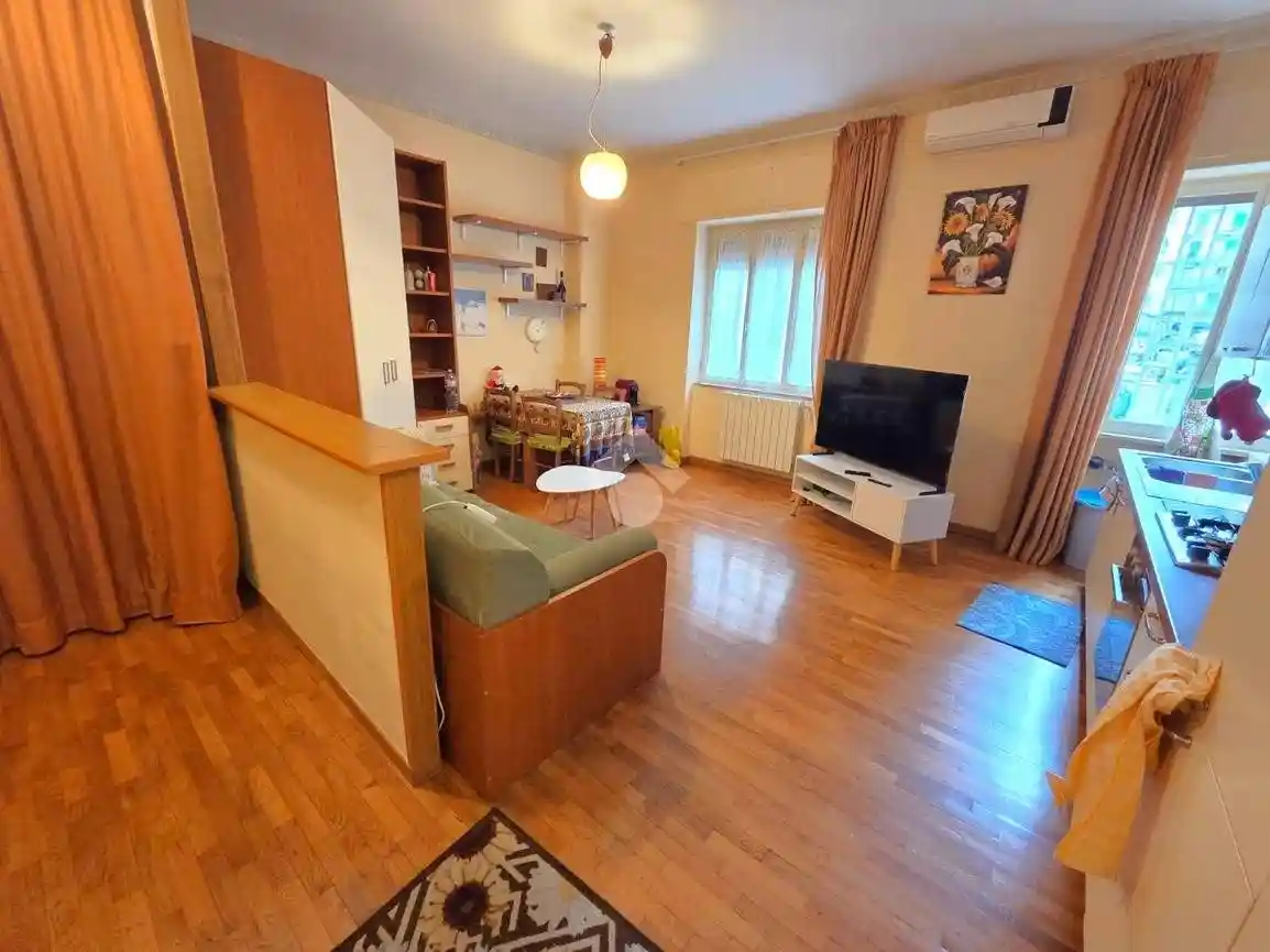 Appartamento in affitto a Napoli