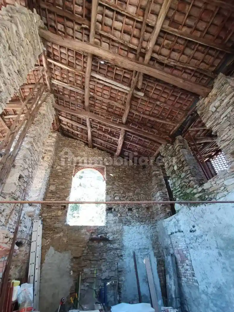 Rustico - Casale in vendita a Luino