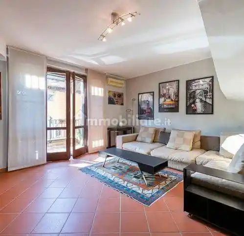 Appartamento in vendita a Trezzano sul Naviglio