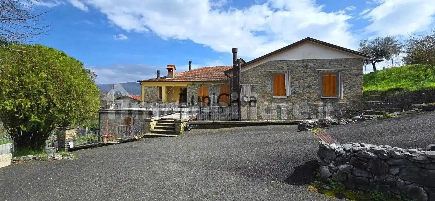 Rustico - Casale in vendita a Pontremoli