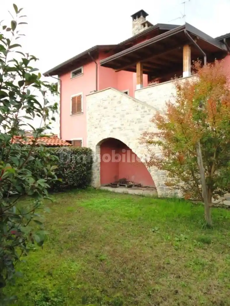 Villa in vendita a Villafranca in Lunigiana