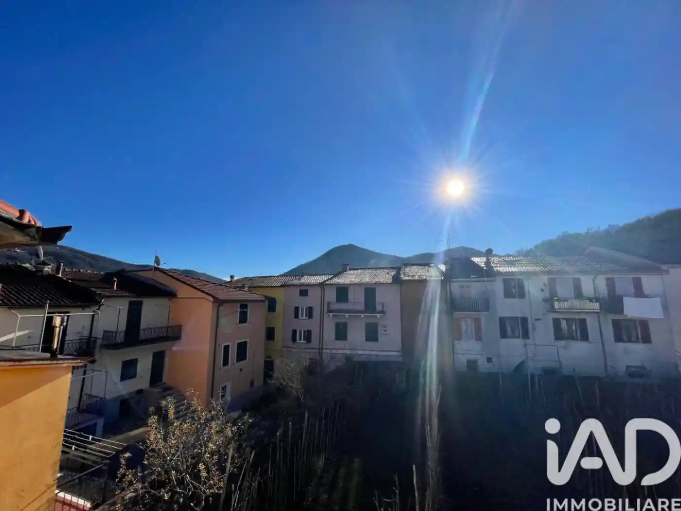 Casa indipendente in vendita a Varese Ligure