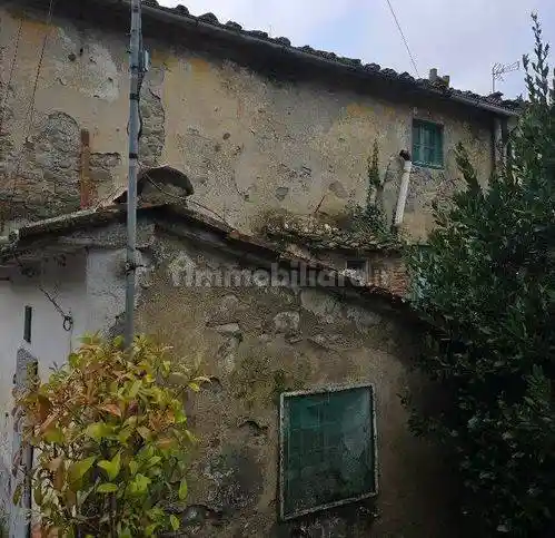 Villa in vendita a Pistoia