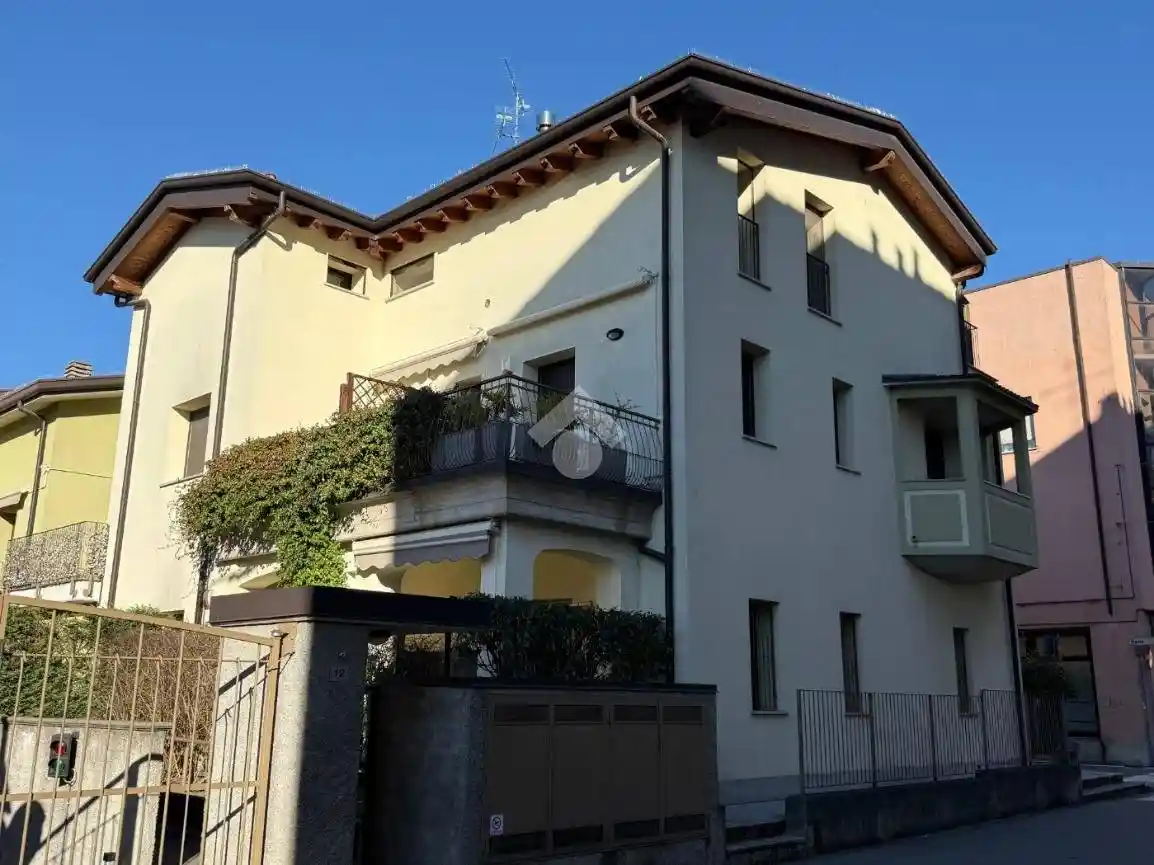 Appartamento in vendita a Carnate