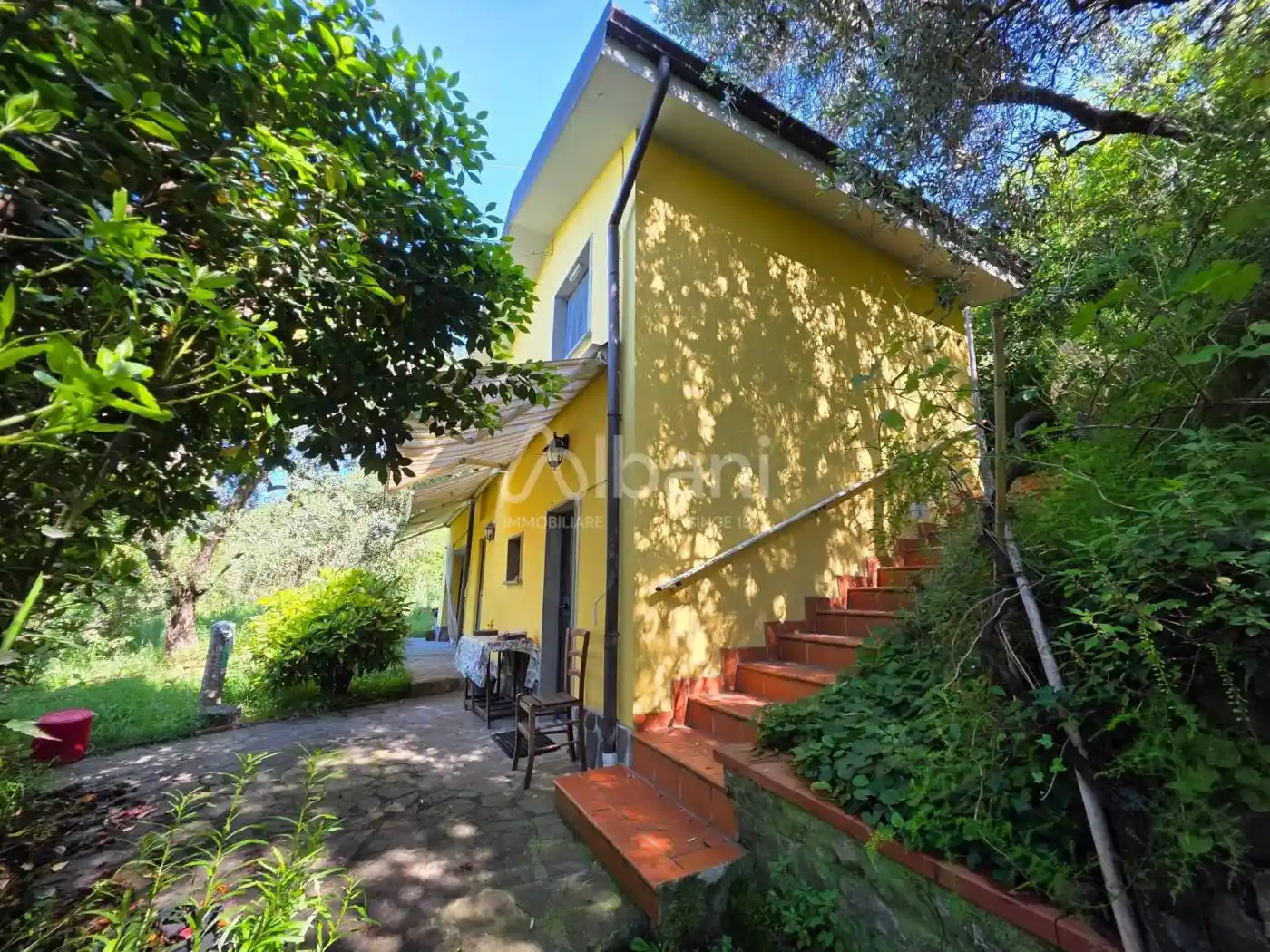 Villa in vendita a Follo