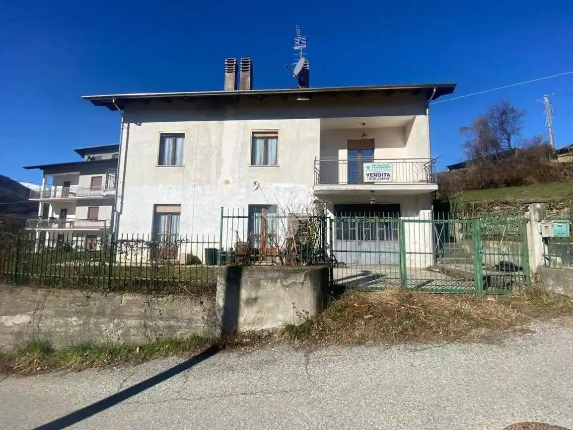 Casa indipendente in vendita a Pinasca
