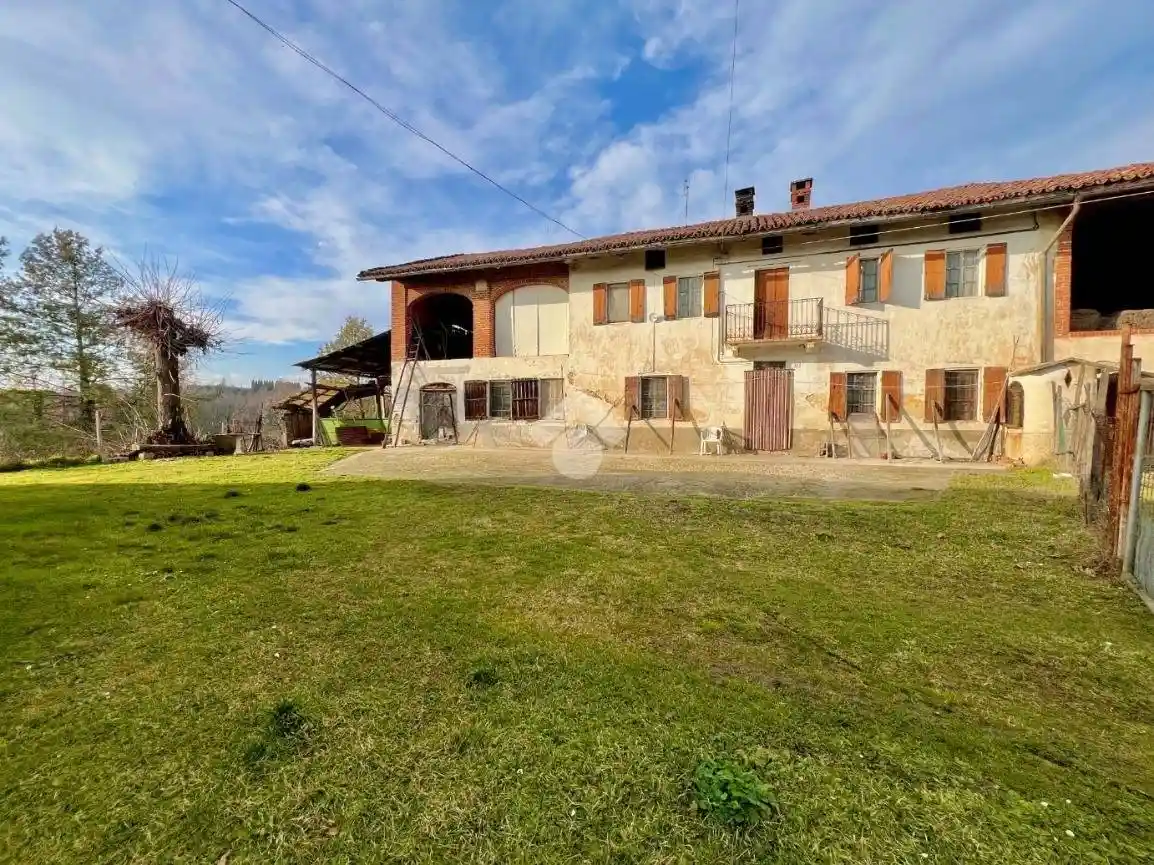 Casa indipendente in vendita a Castelnuovo Don Bosco