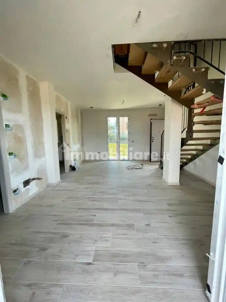 Villetta a schiera in affitto a Daverio