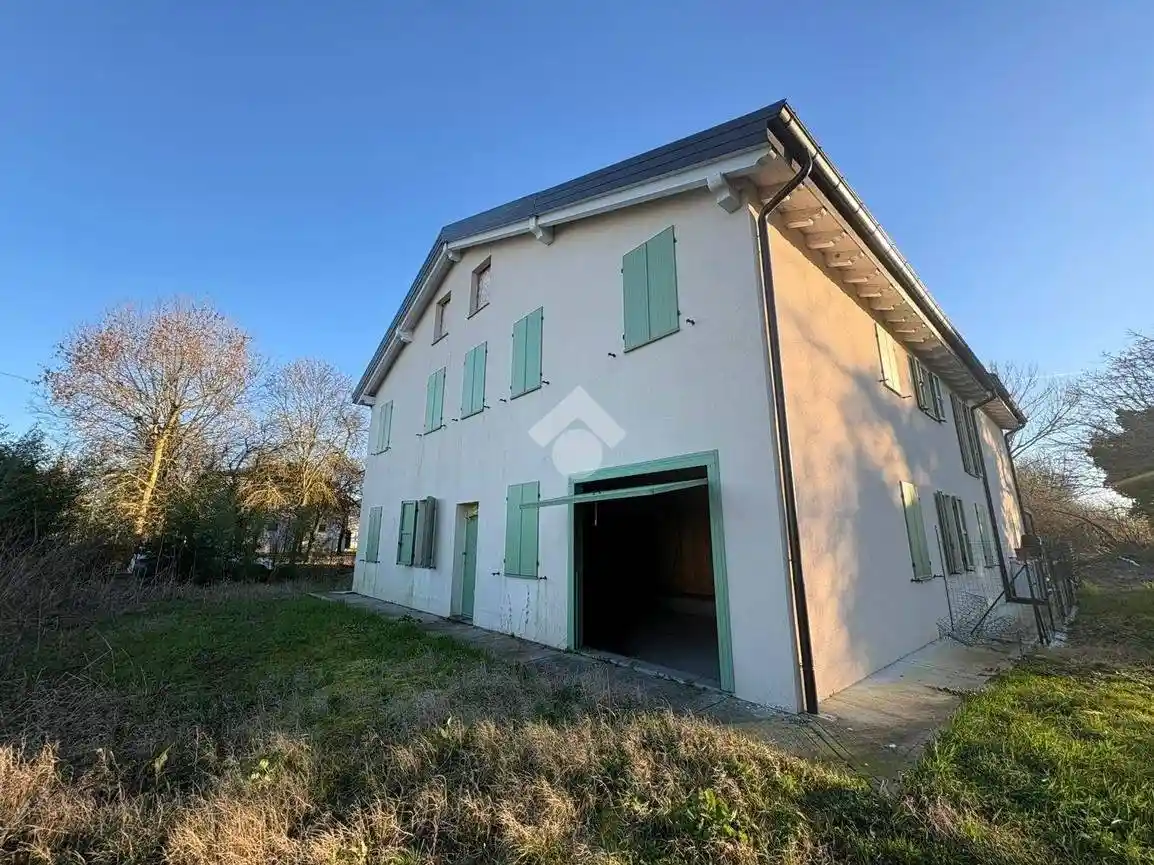 Casa indipendente in vendita a Cavezzo