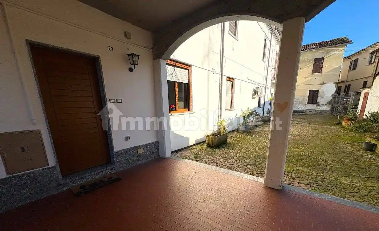 Appartamento in vendita a Sannazzaro de' Burgondi