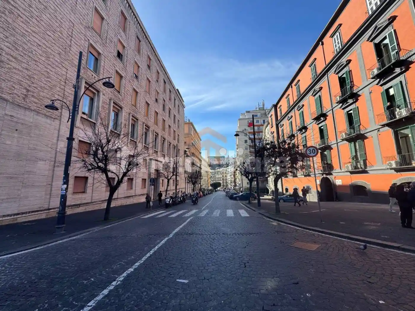 Appartamento in vendita a Napoli